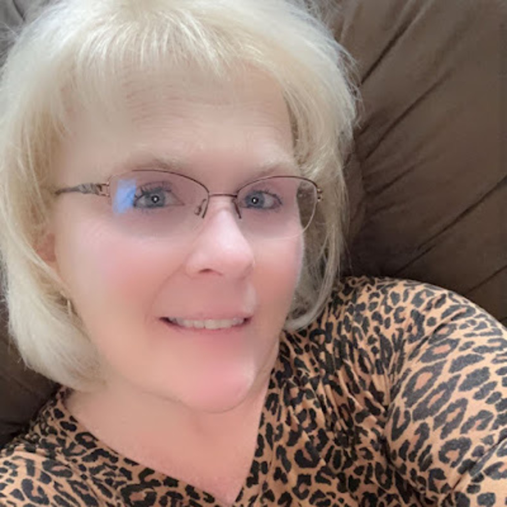 Meet your Posher, Lynda